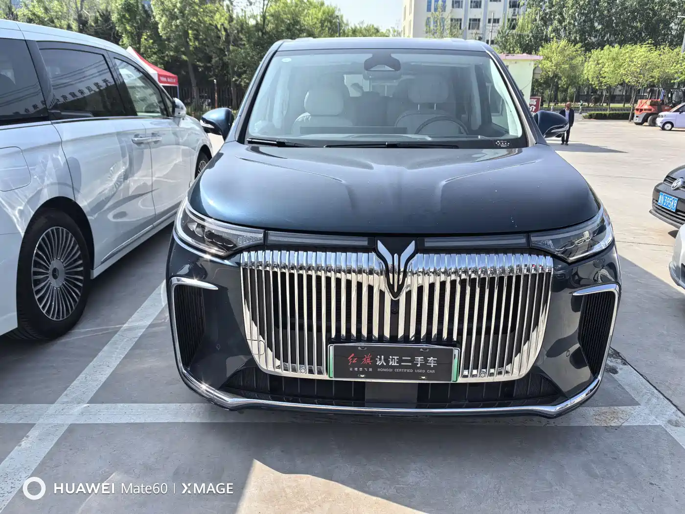 Voyah Auto Voyah Dreamer 2025 PHEV AWD Flagship Kunpeng Edition фото 2