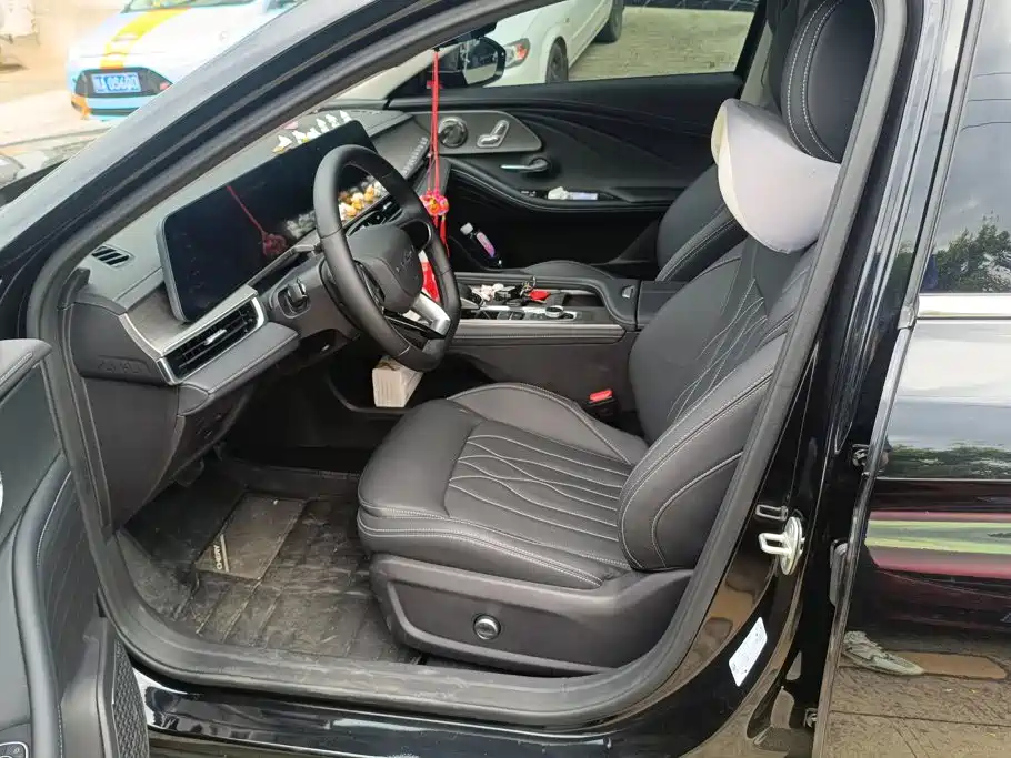 Фото 9 - Chery Arrizo 8