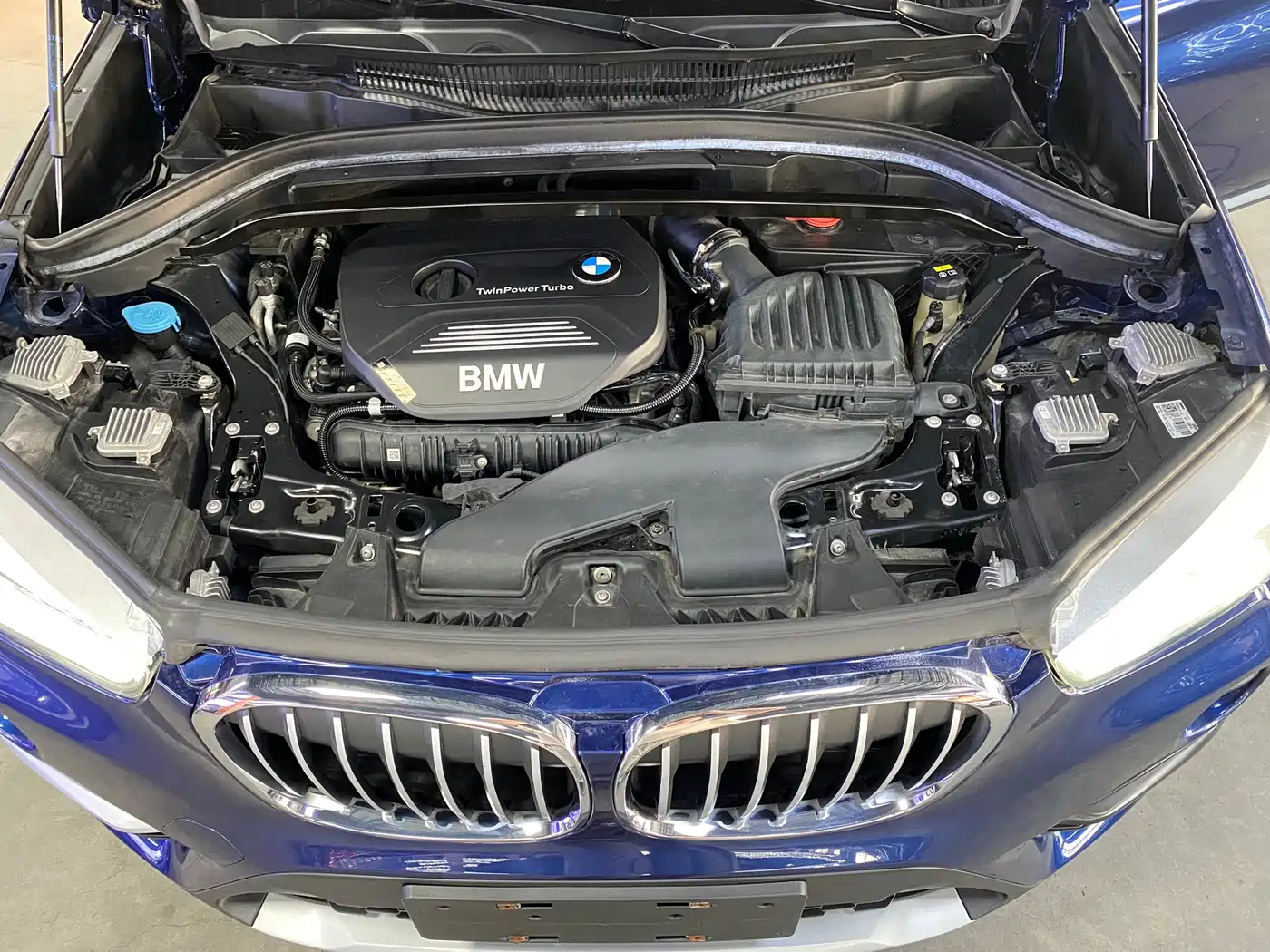 BMW X1 2019 xDrive20Li Premium Model фото 18