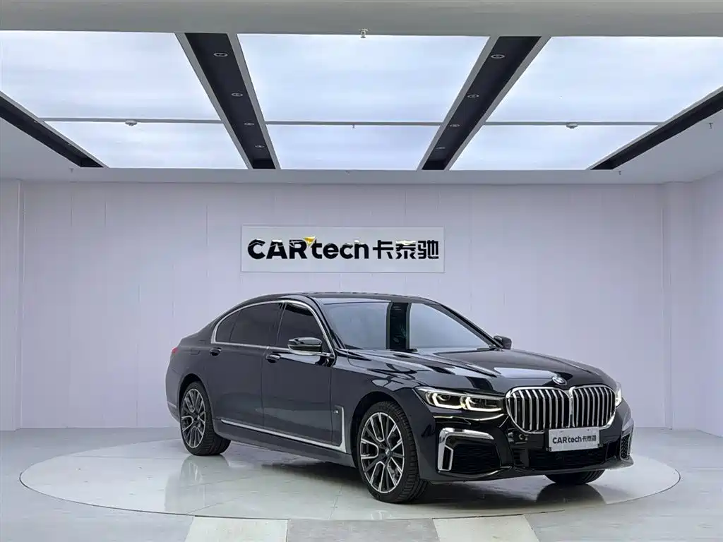 BMW 7 Series 2019 740Li Leading M Sport Package фото 7