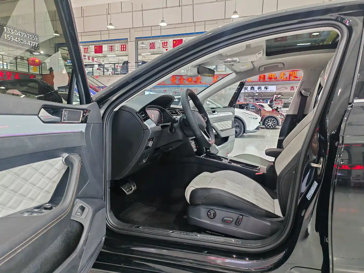 Volkswagen Magotan 2024 2 Million Units Public Sharing Edition 330TSI DSG Luxury фото 4