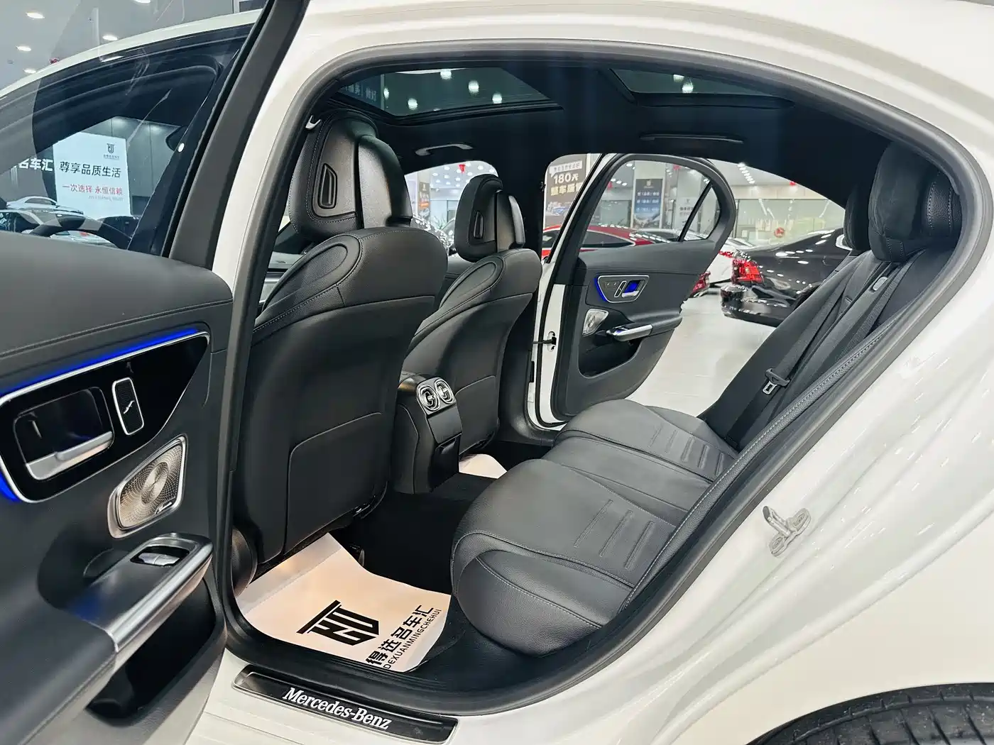 Mercedes-Benz C-Class 2024 C 260 L Night Edition Sport фото 6