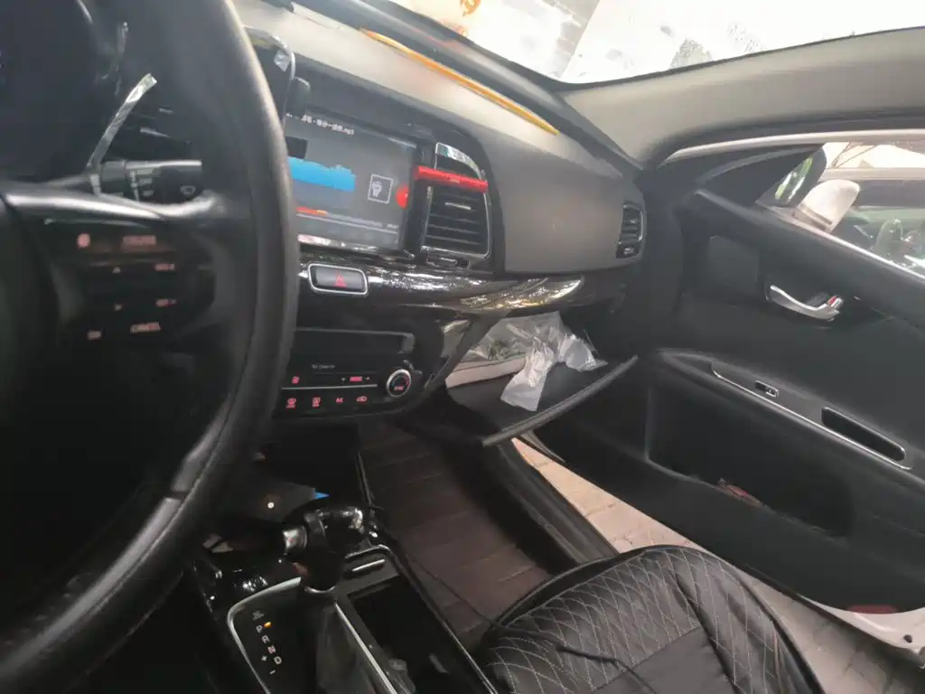 Kia K4 2015 2014 1.8L Automatic DLX