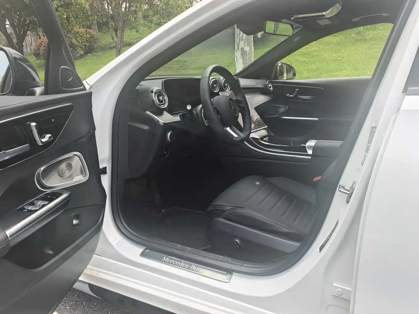 Mercedes-Benz C-Class 2024 C 260 L Night Edition Sport фото 4