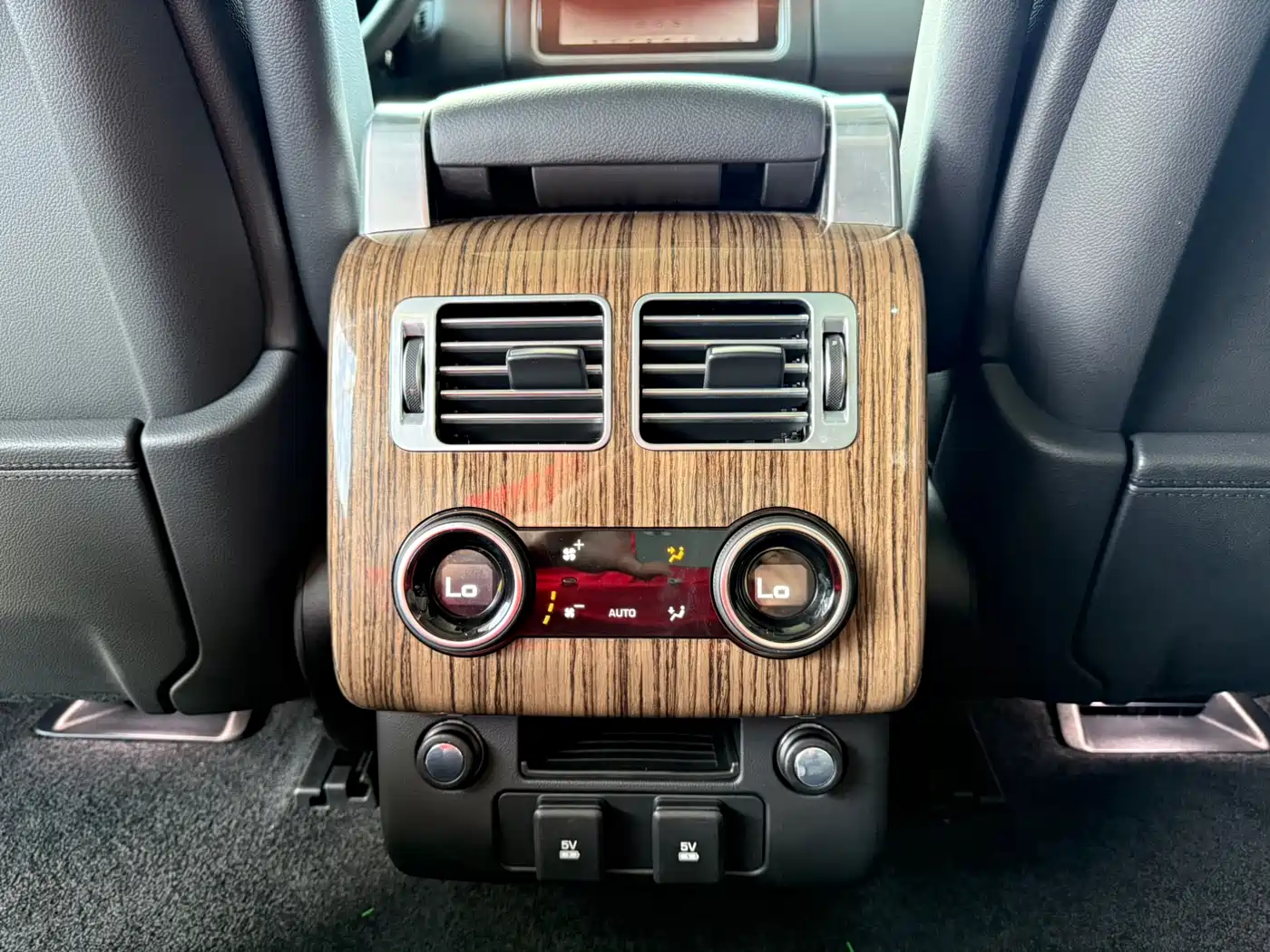 Land Rover Range Rover 2018 3.0 SC V6 Golden Age Edition фото 16