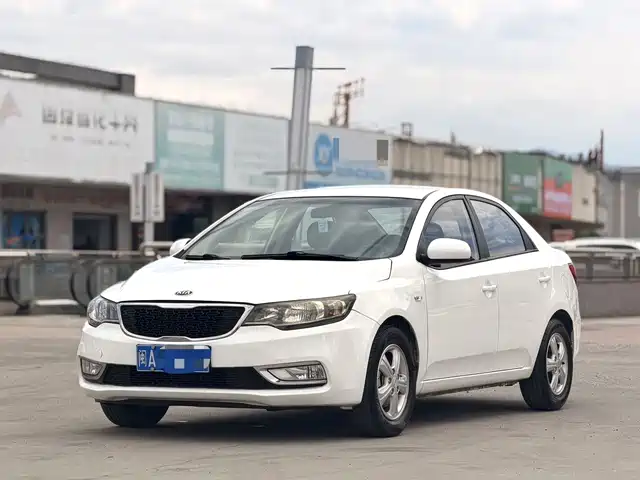 Kia Forte 2014 1.6L AT GL