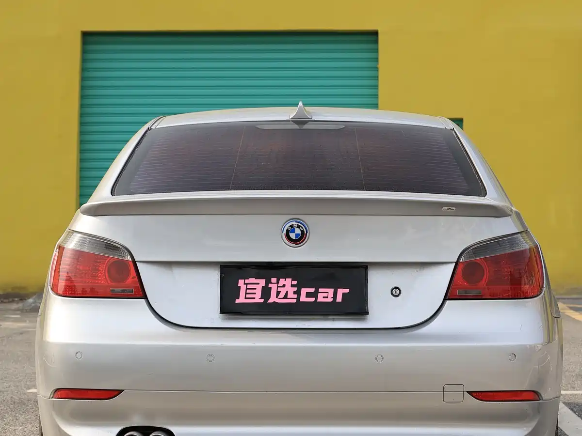 BMW 5 Series (Import) 2004 545i фото 6