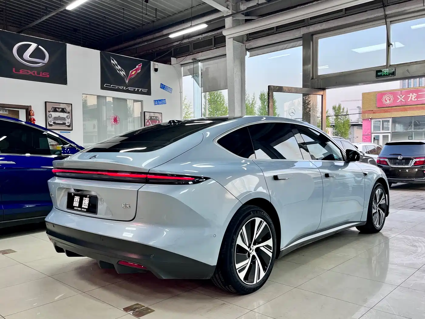 NIO NIO ET5