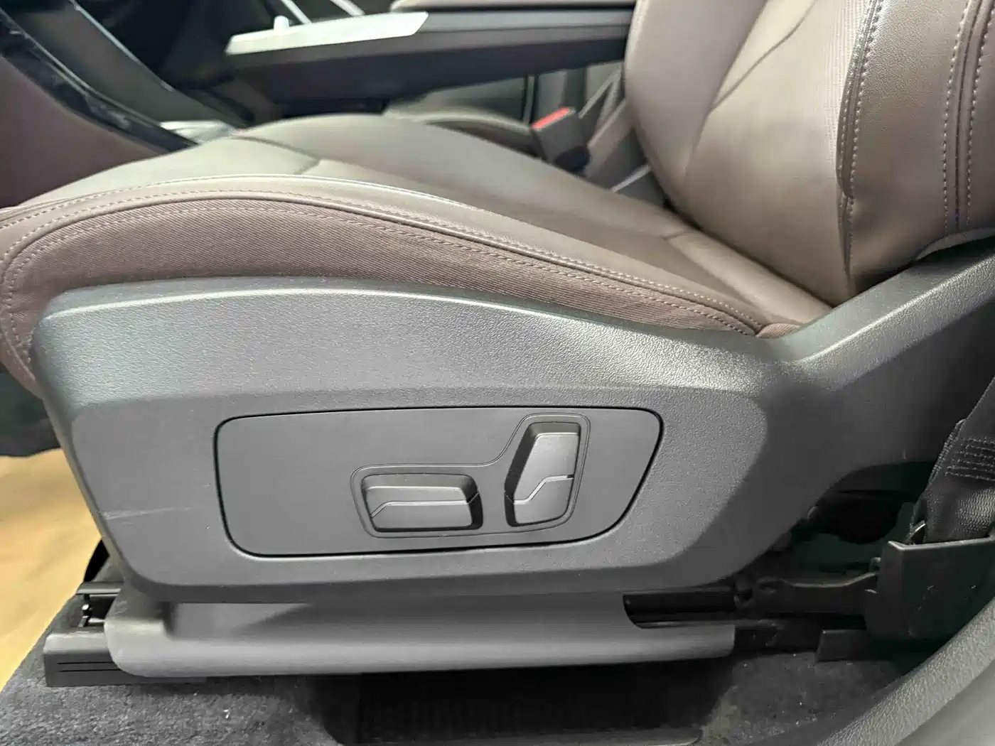 BMW X1 2024 sDrive20Li X Design Package фото 12