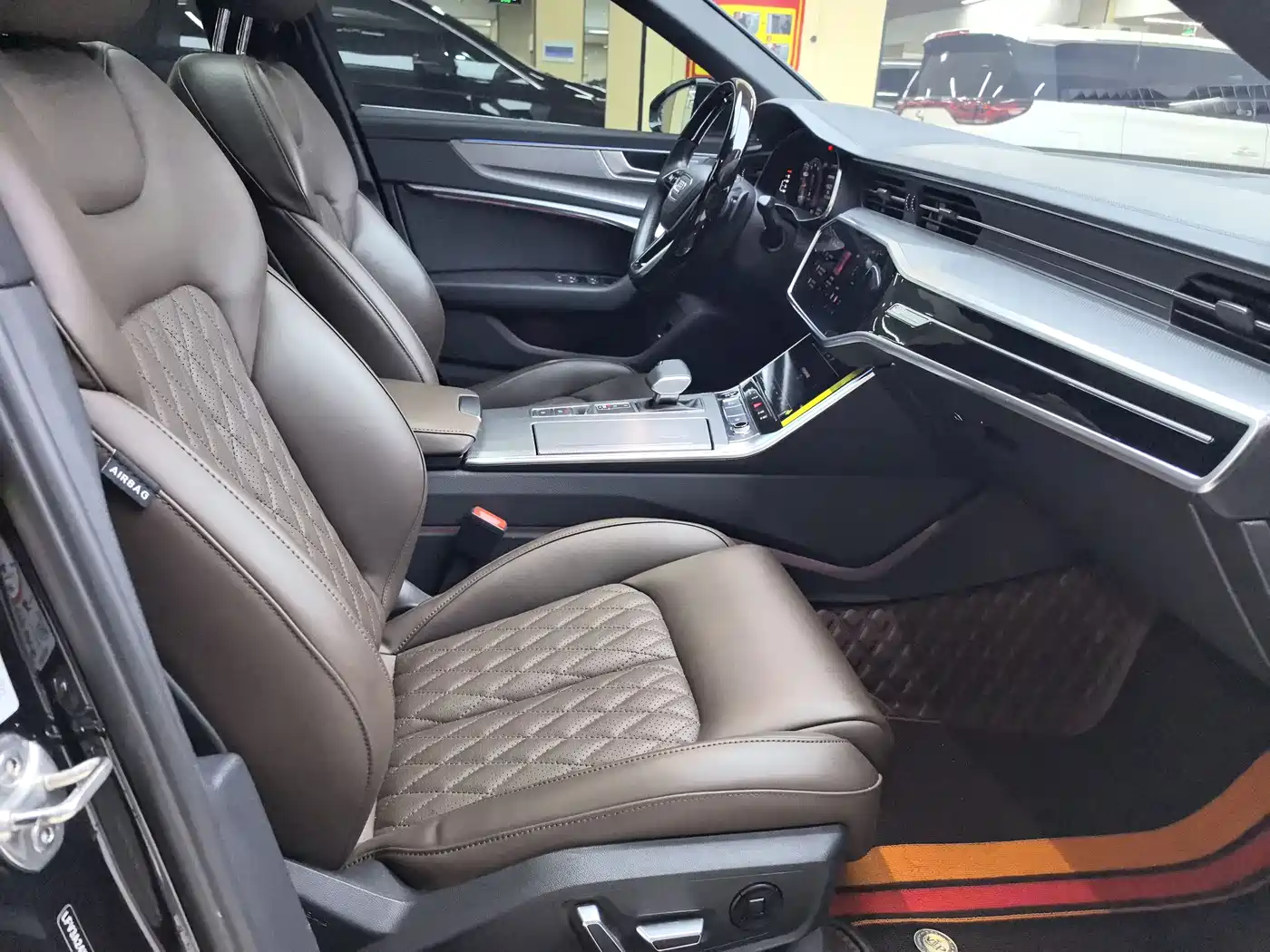 Audi A6L 2024 40 TFSI Luxury Elegance фото 7