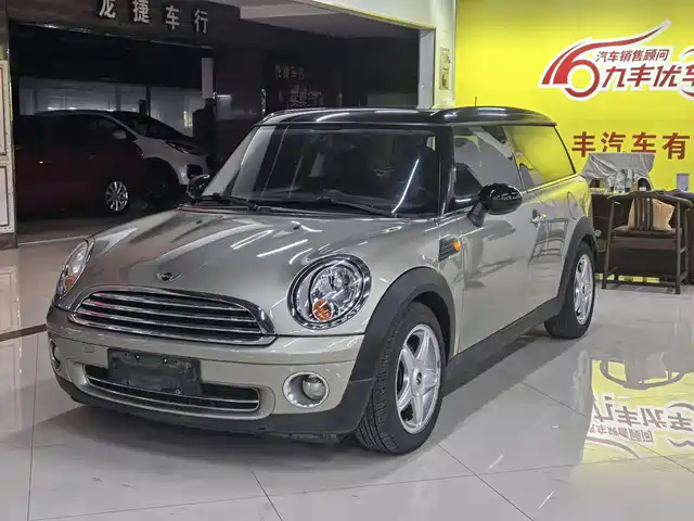 MINI MINI CLUBMAN 2010 1.6L COOPER Cheer