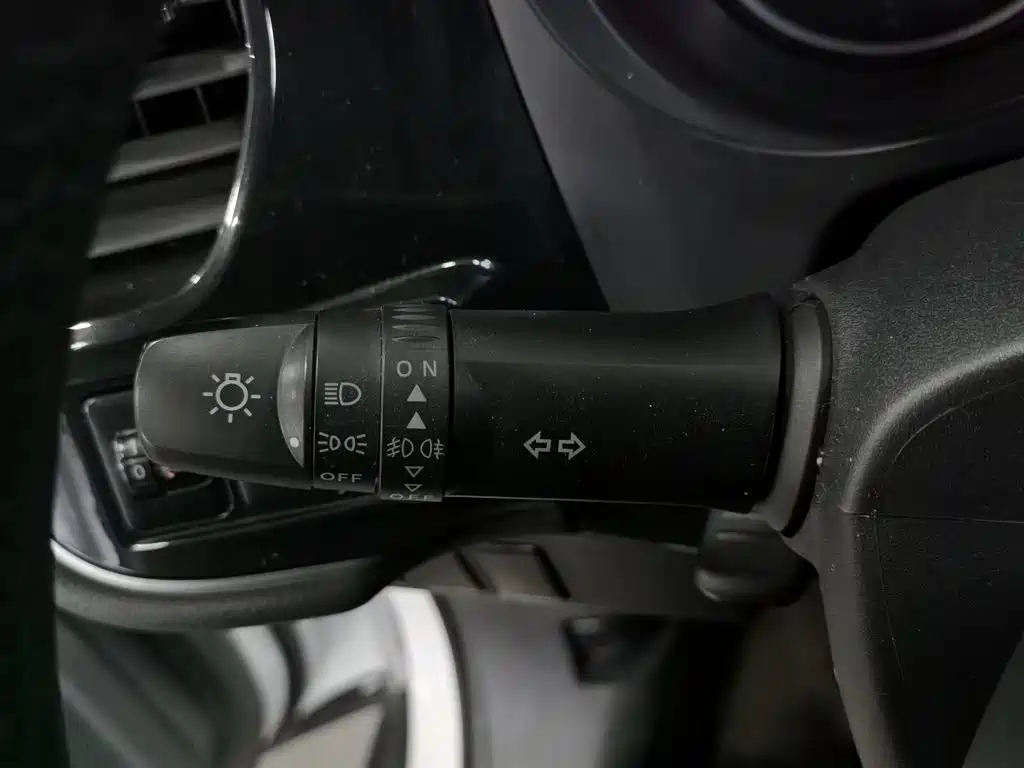 Mitsubishi Outlander 2018 2.0L 2WD Glory Edition 5-seater фото 21