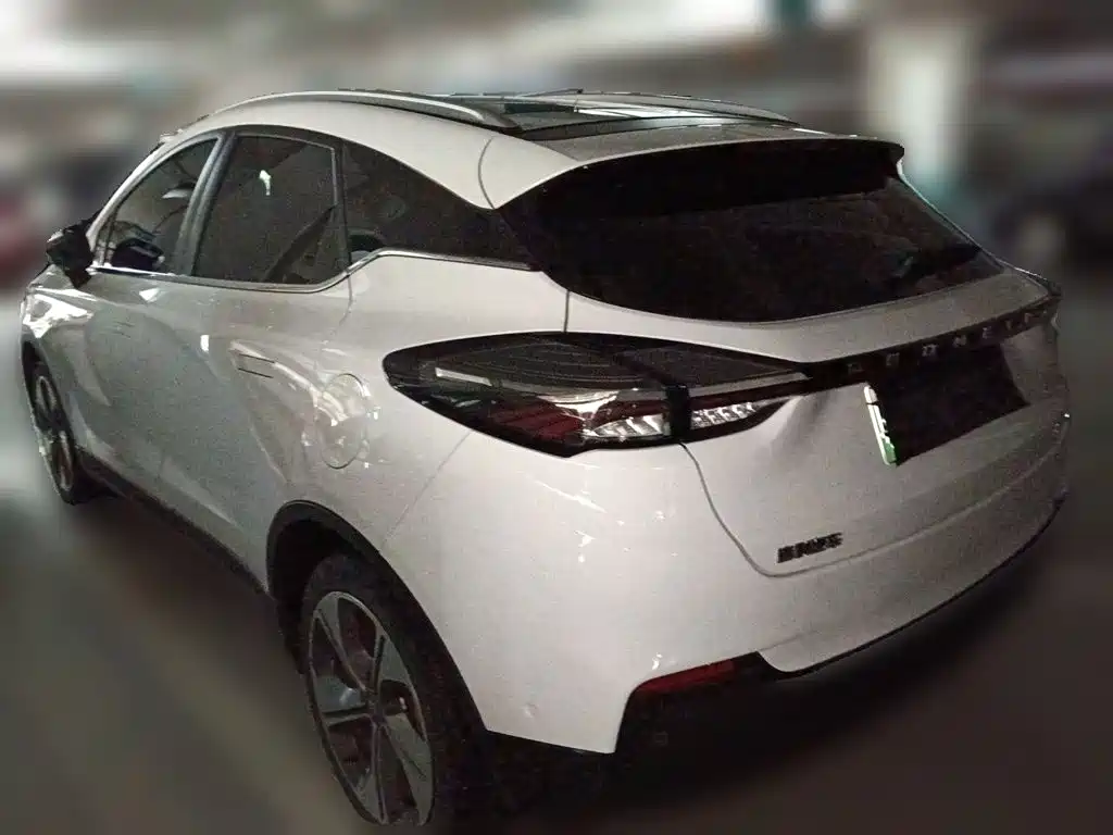 2023 Geely Geometry M6