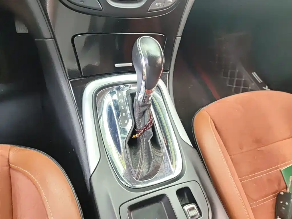 Buick Regal 2015 1.6T Elite Tech Edition фото 7