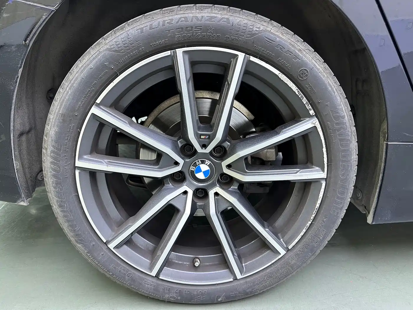 BMW 3 Series 2023 325Li M Sport Package фото 15