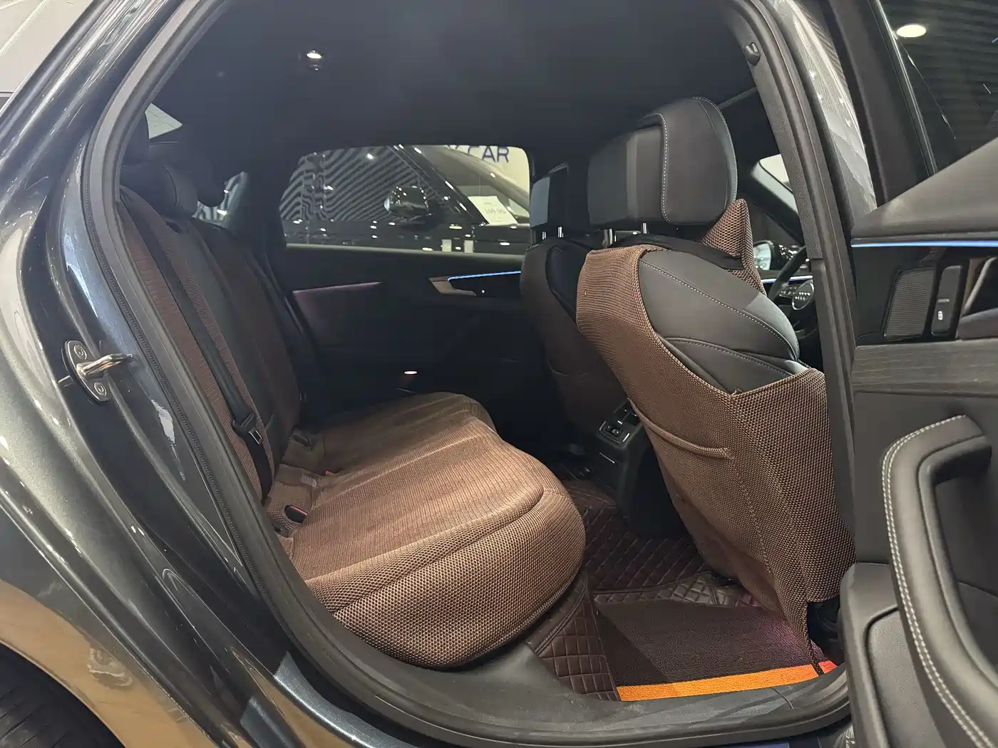 Audi A4L 2023 40 TFSI Luxury Sport фото 8
