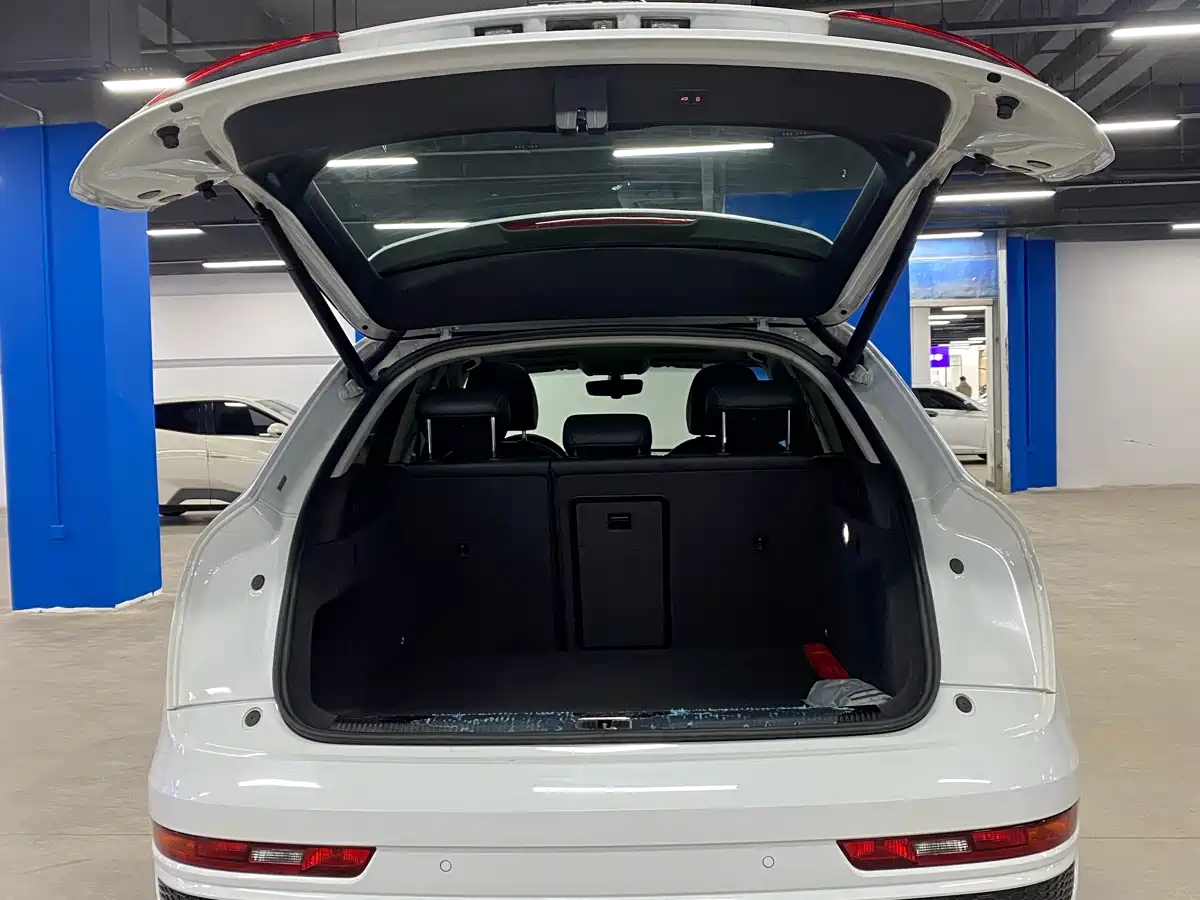 Фото 13 - Audi Q3
