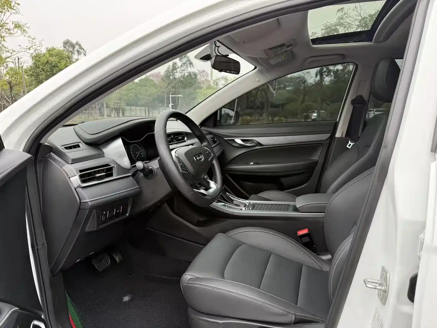 GEELY AUTOMOBILE EMGRAND