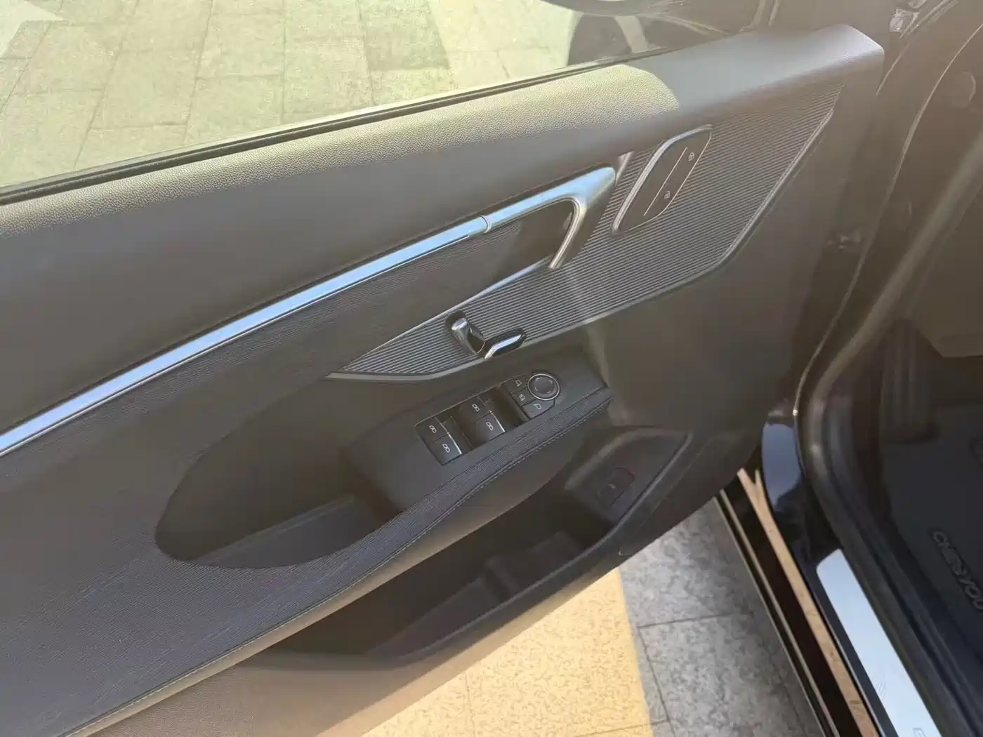 Buick LaCrosse 2025 Model 28T Platinum Edition фото 10