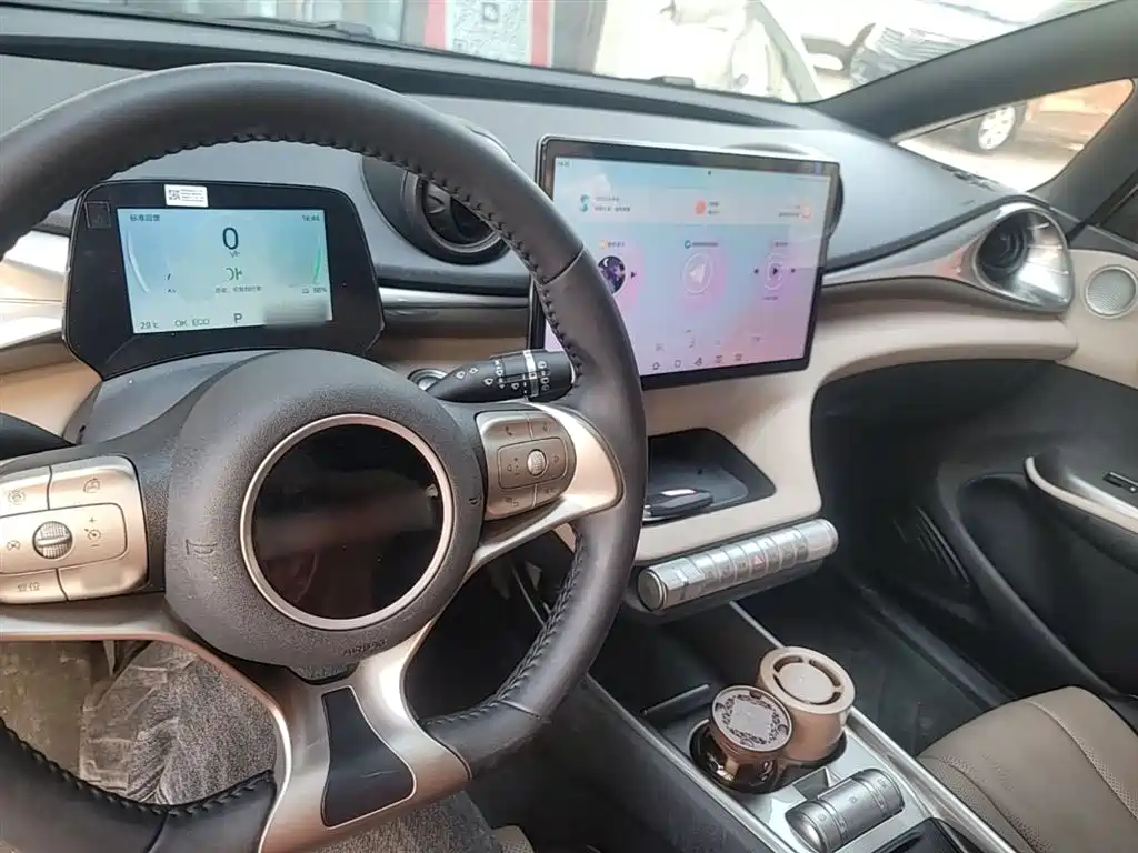 BYD Dolphin 2024 Glory Edition 420km Freedom Edition фото 6