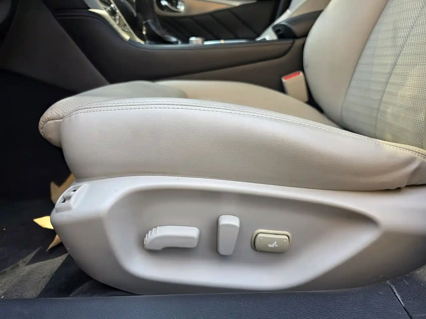 Infiniti Q50L 2015 2.0T Enjoyment Edition фото 11