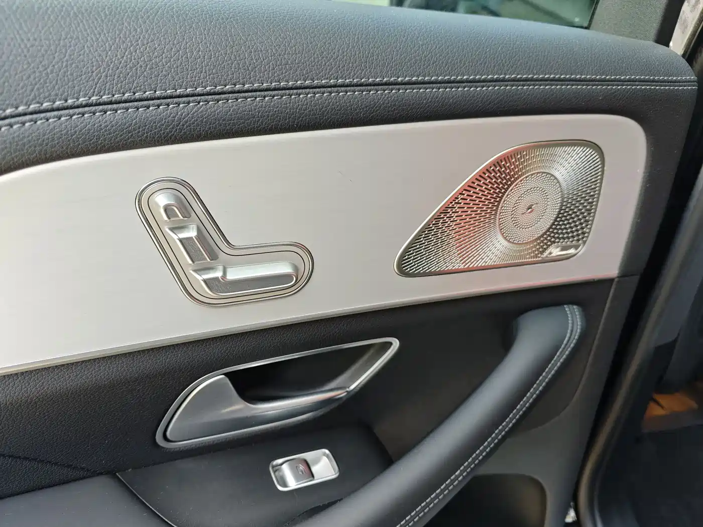Mercedes-Benz GLE AMG 2024 AMG GLE 53 4MATIC+ фото 18