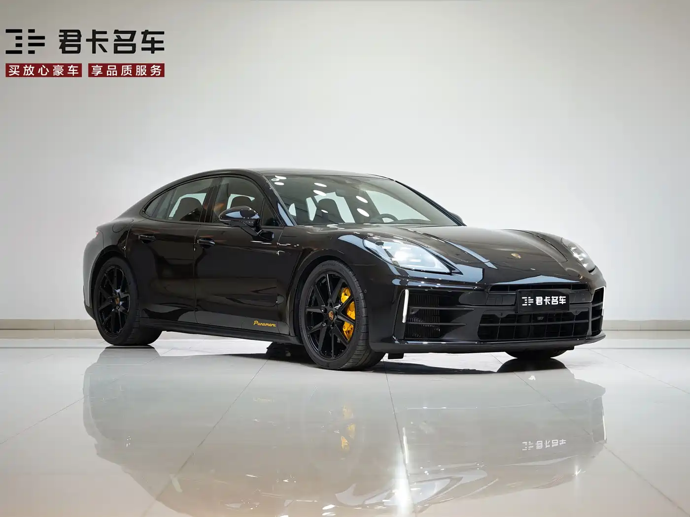 PORSCHE PANAMERA