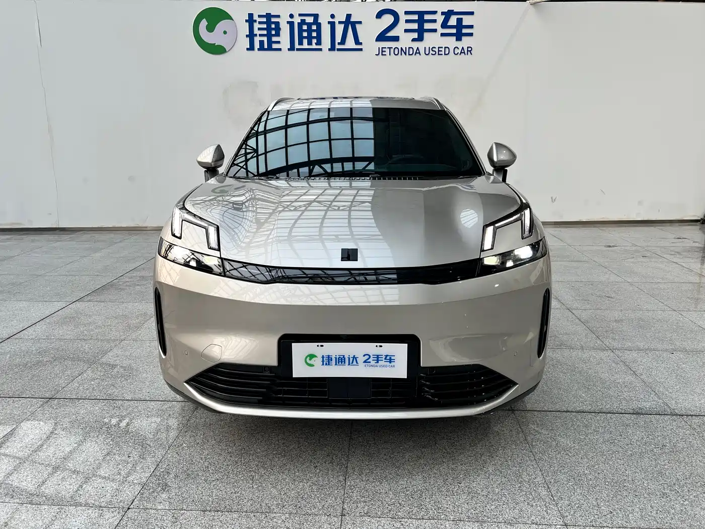 Lynk & Co 08 EM-P 2025 120km Long Range Pro фото 2