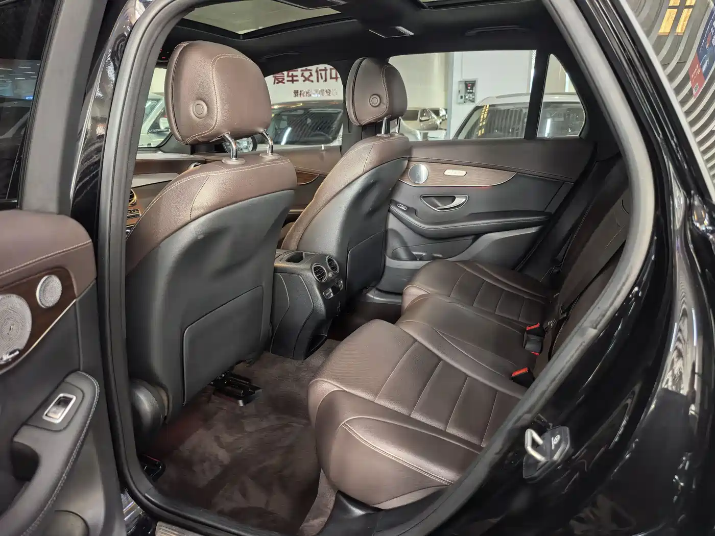 Mercedes-Benz GLC 2020 Facelift GLC 300 L 4MATIC Dynamic фото 11