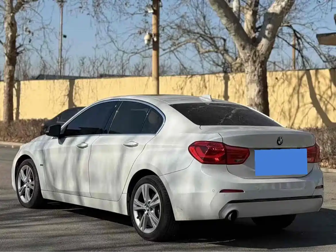 BMW 1 Series 2018 118i Design Package фото 4