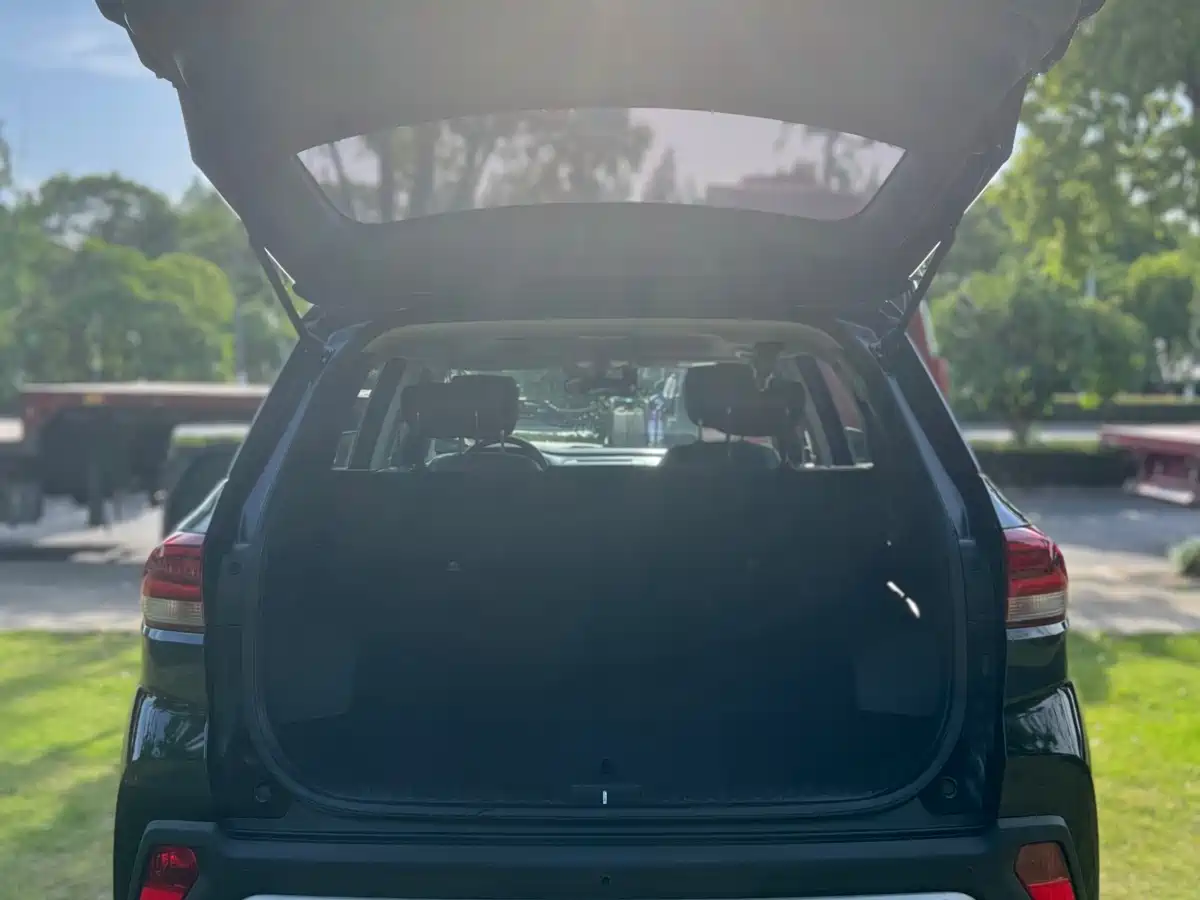 Hyundai Beijing Hyundai ix35 2018 2.0L Automatic 2WD Zhiyong·Enjoyment Edition фото 20