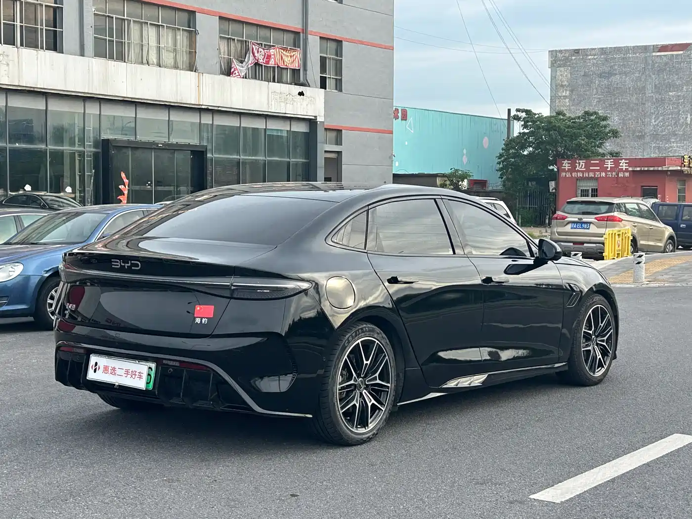 BYD Seal 2024 Glory Edition 550km Premium фото 9