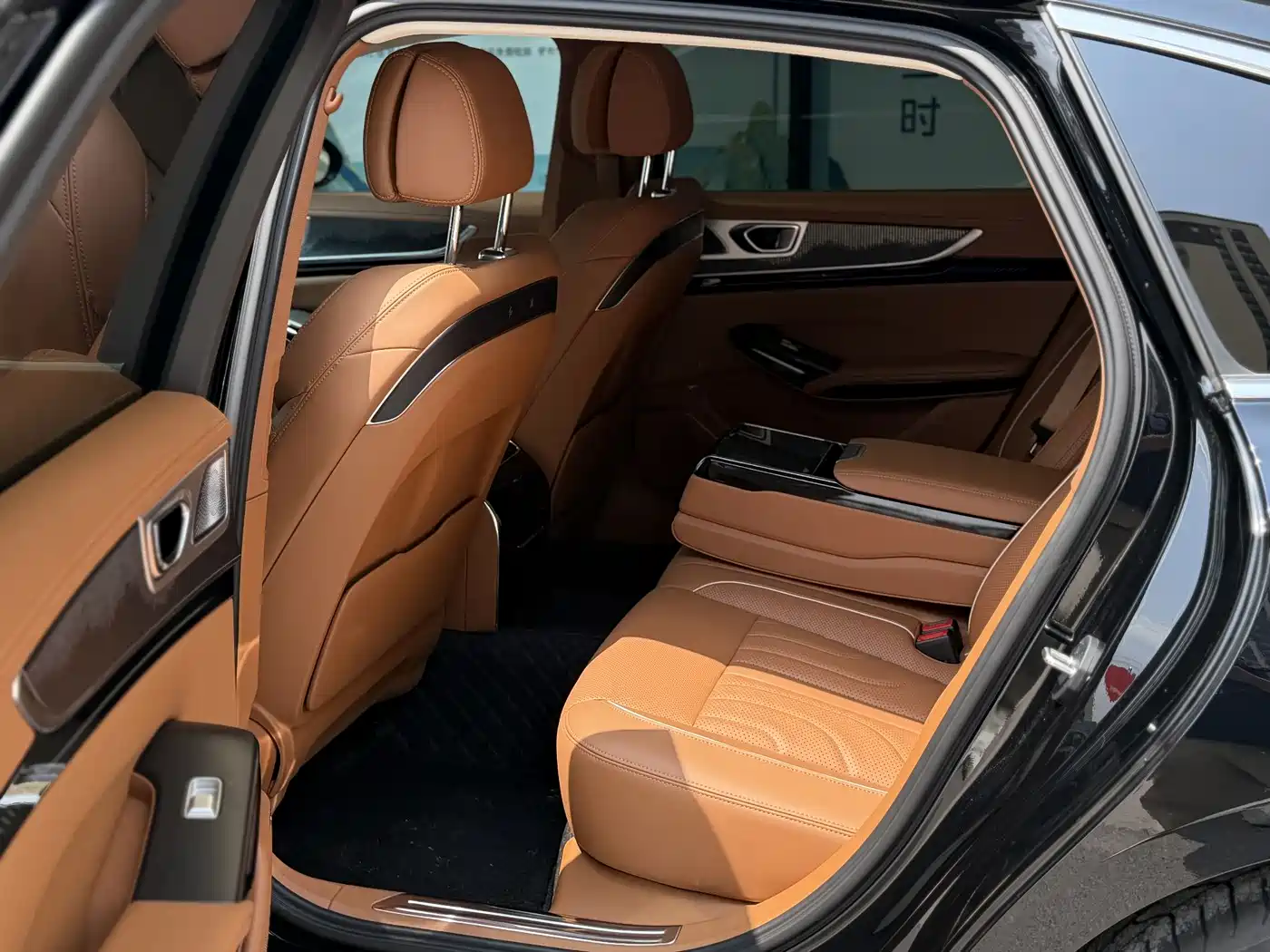 Hongqi H9 2025 2.0T 2WD Qixiang Luxury Business Edition 5-seater фото 22