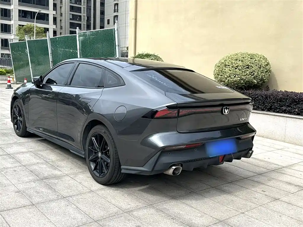 CHANGAN UNI-V