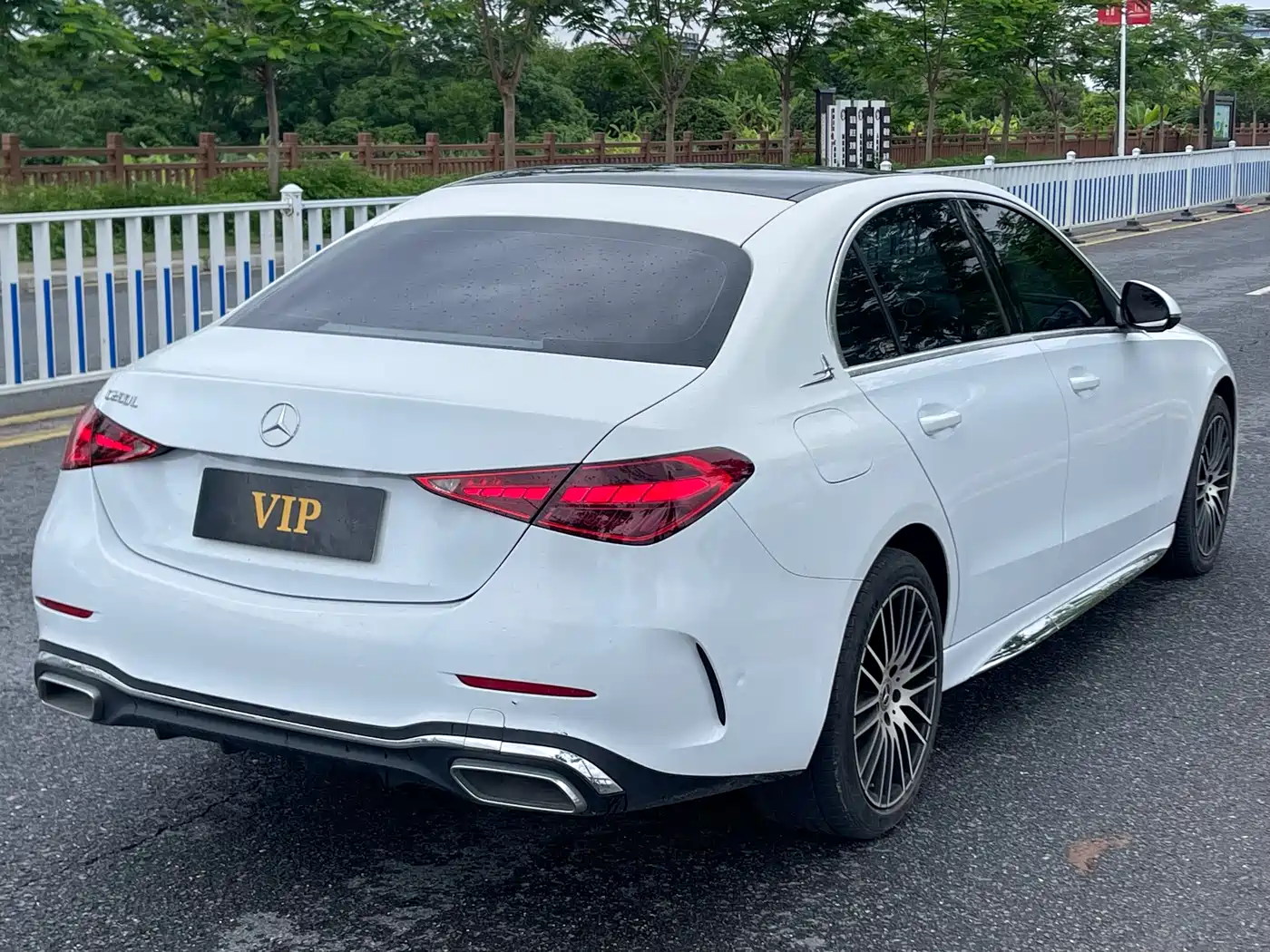 Mercedes-Benz C-Class 2023 Facelift C 260 L Sport Edition фото 6