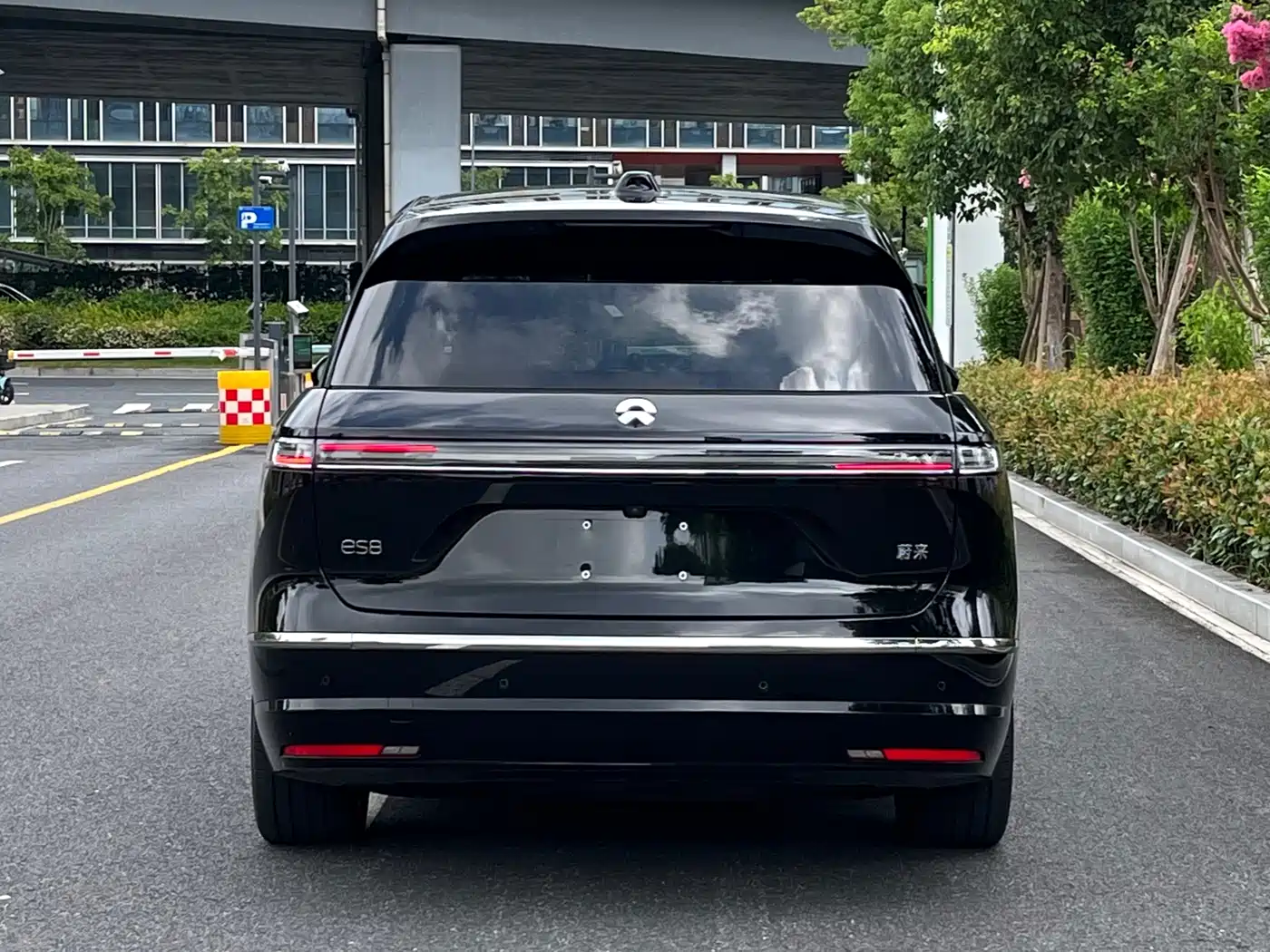 NIO ES8 2025 2025 Model 6-Seat Executive Luxury Edition