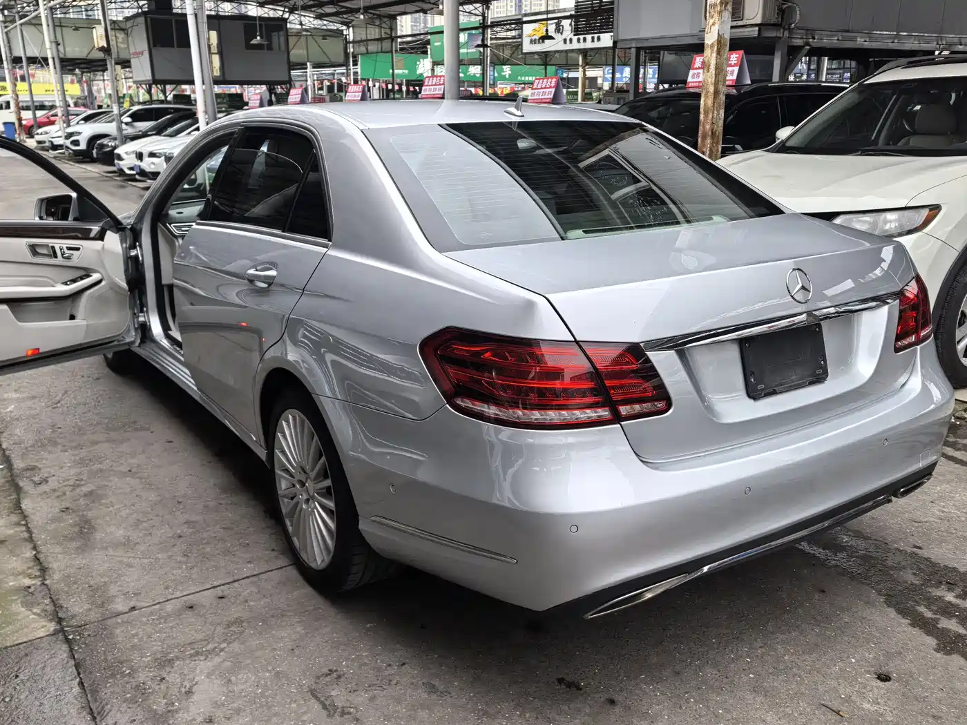 Mercedes-Benz E-Class 2015 E 200 L фото 11