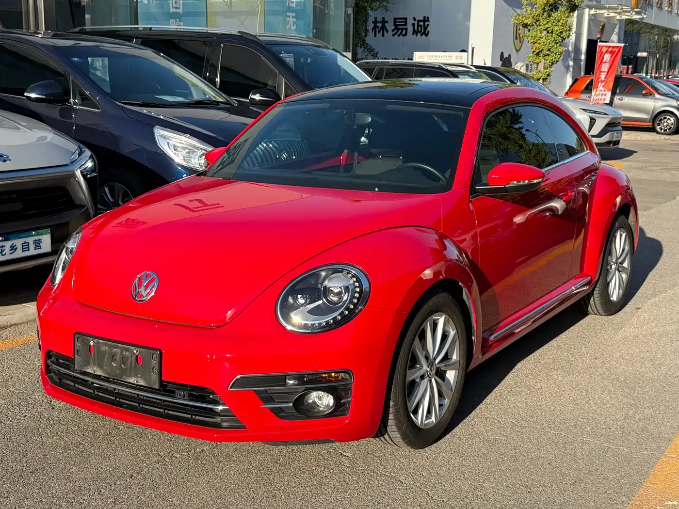 Volkswagen Beetle 2017 180TSI Style фото 3