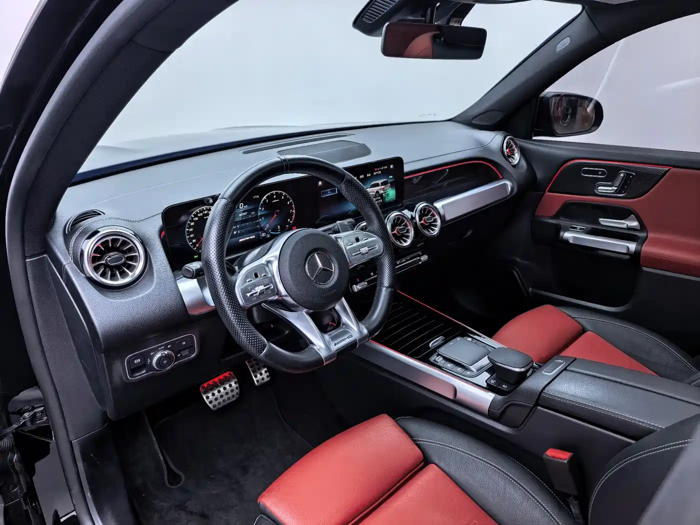 Mercedes-Benz GLB AMG 2023 Model AMG GLB 35 4MATIC фото 6