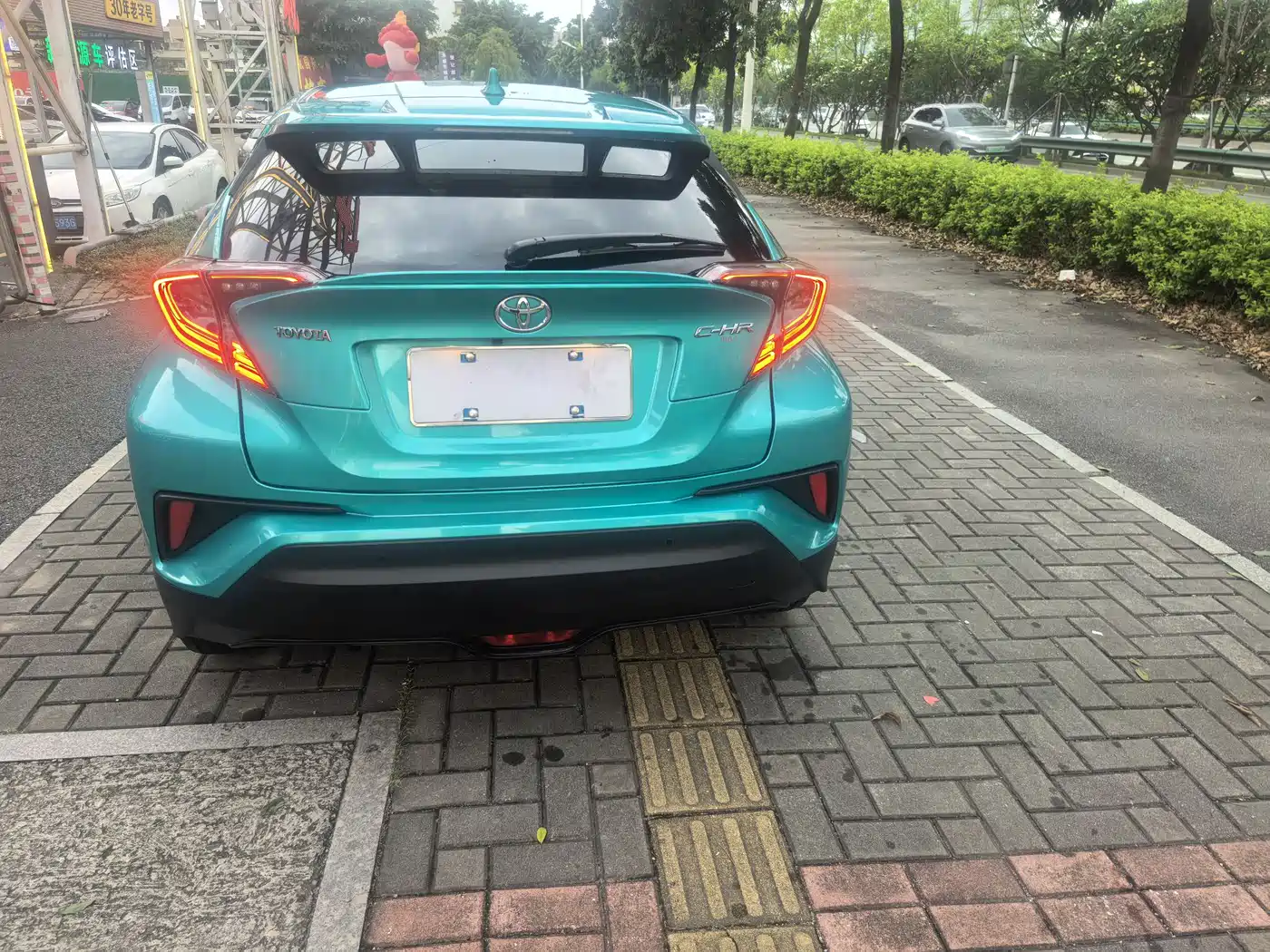 Toyota C-HR 2018 Model 2.0L Luxury Sunroof Version China V фото 8