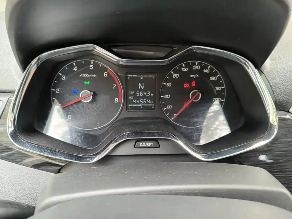 Baojun 310 2019 2017 1.5L Auto Luxury