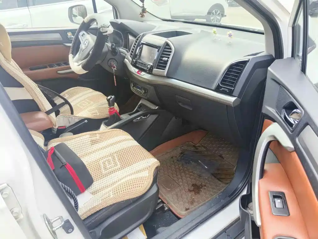 JAC Refine S3 2014 2014 1.5L Manual Luxury Smart