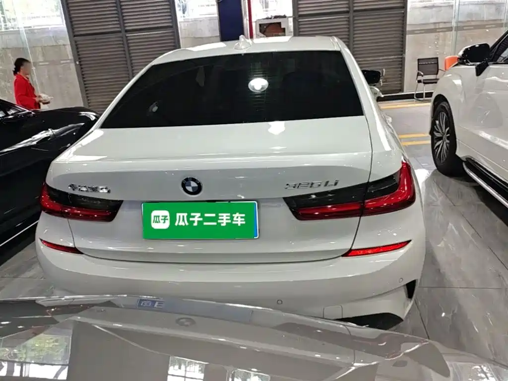 BMW 3 Series 2022 325Li M Sport Package фото 6