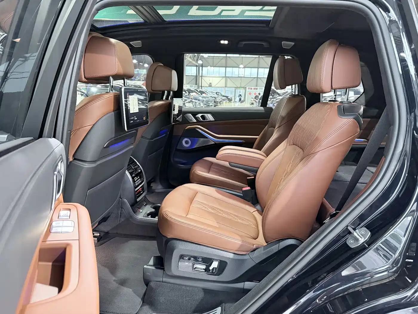 BMW X7 2019 xDrive40i Executive M Sport Package фото 14