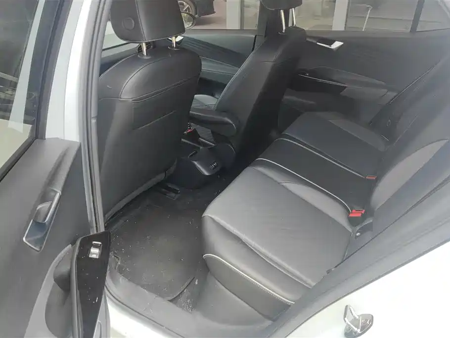 Volkswagen ID.3 2023 Pure Smart Edition фото 11