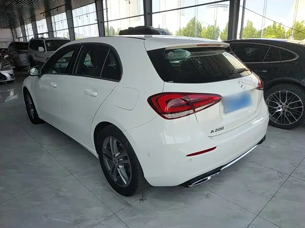 Mercedes-Benz A-Class (Import) 2020 2019 A 200 Dynamic Version