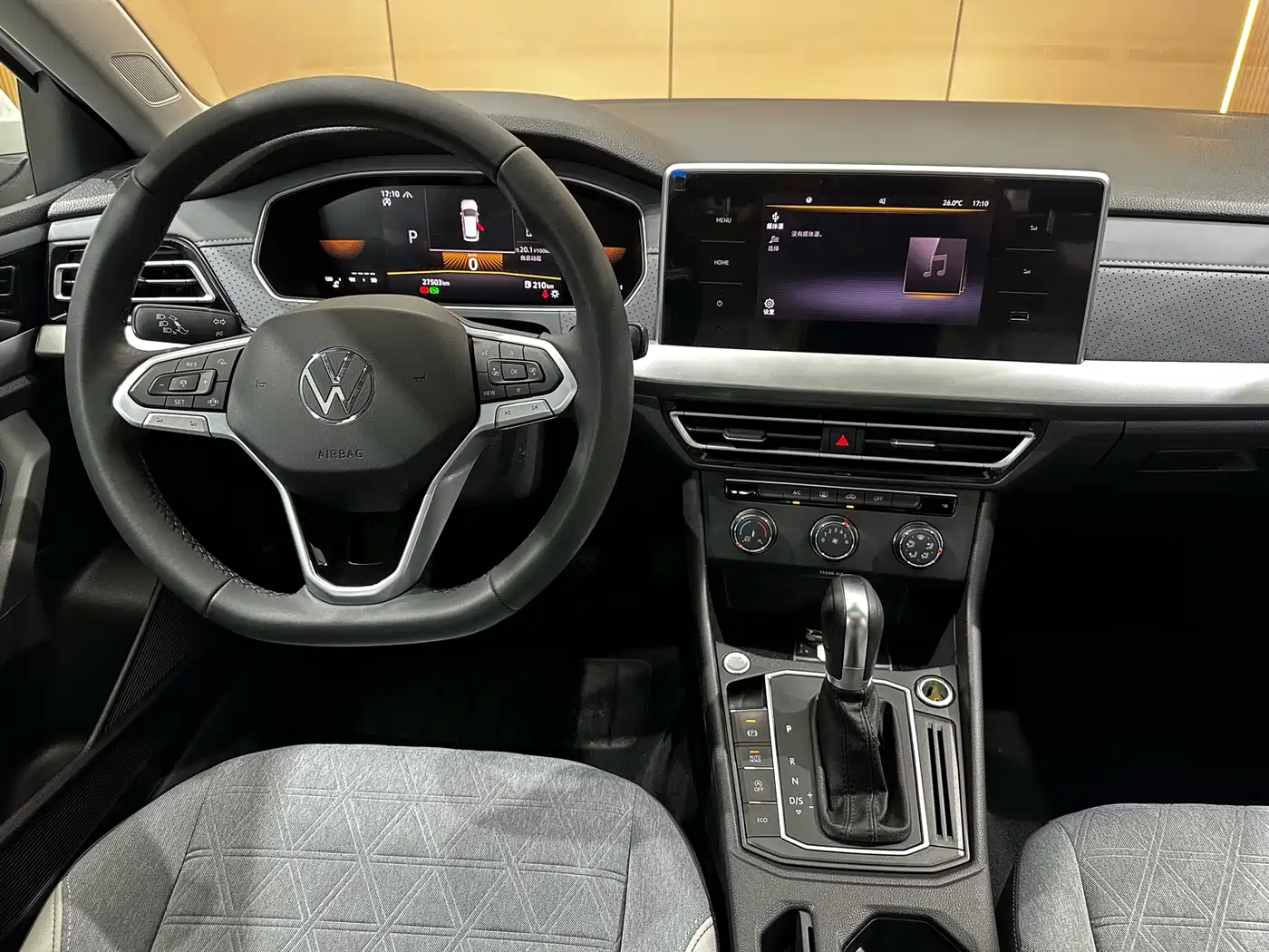 Фото 8 - Volkswagen Lavida