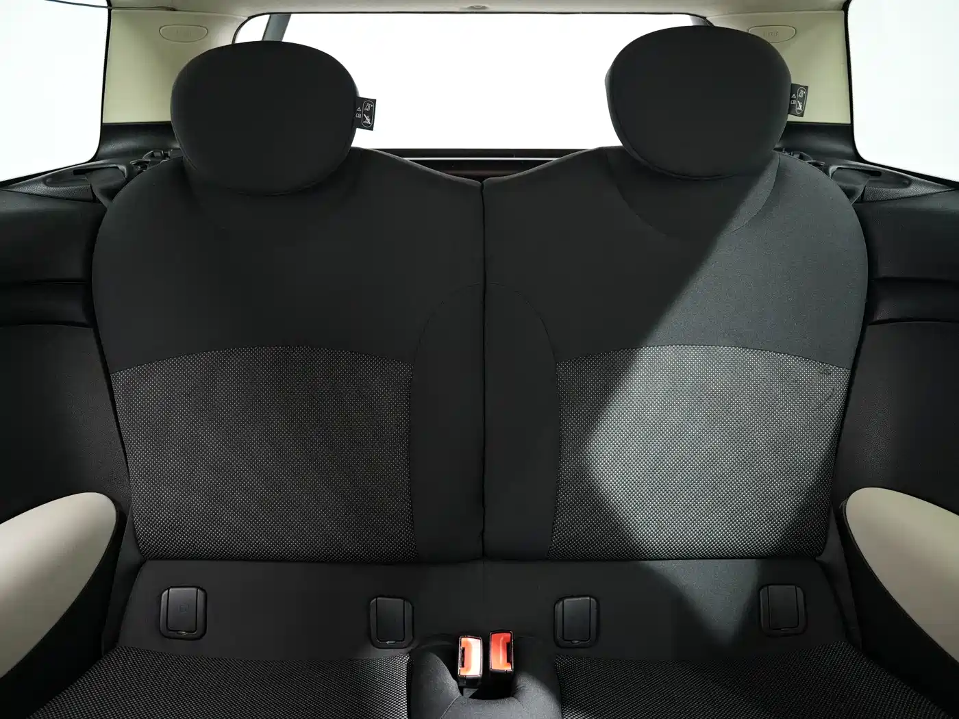 MINI CLUBMAN 2012 2011 1.6L ONE