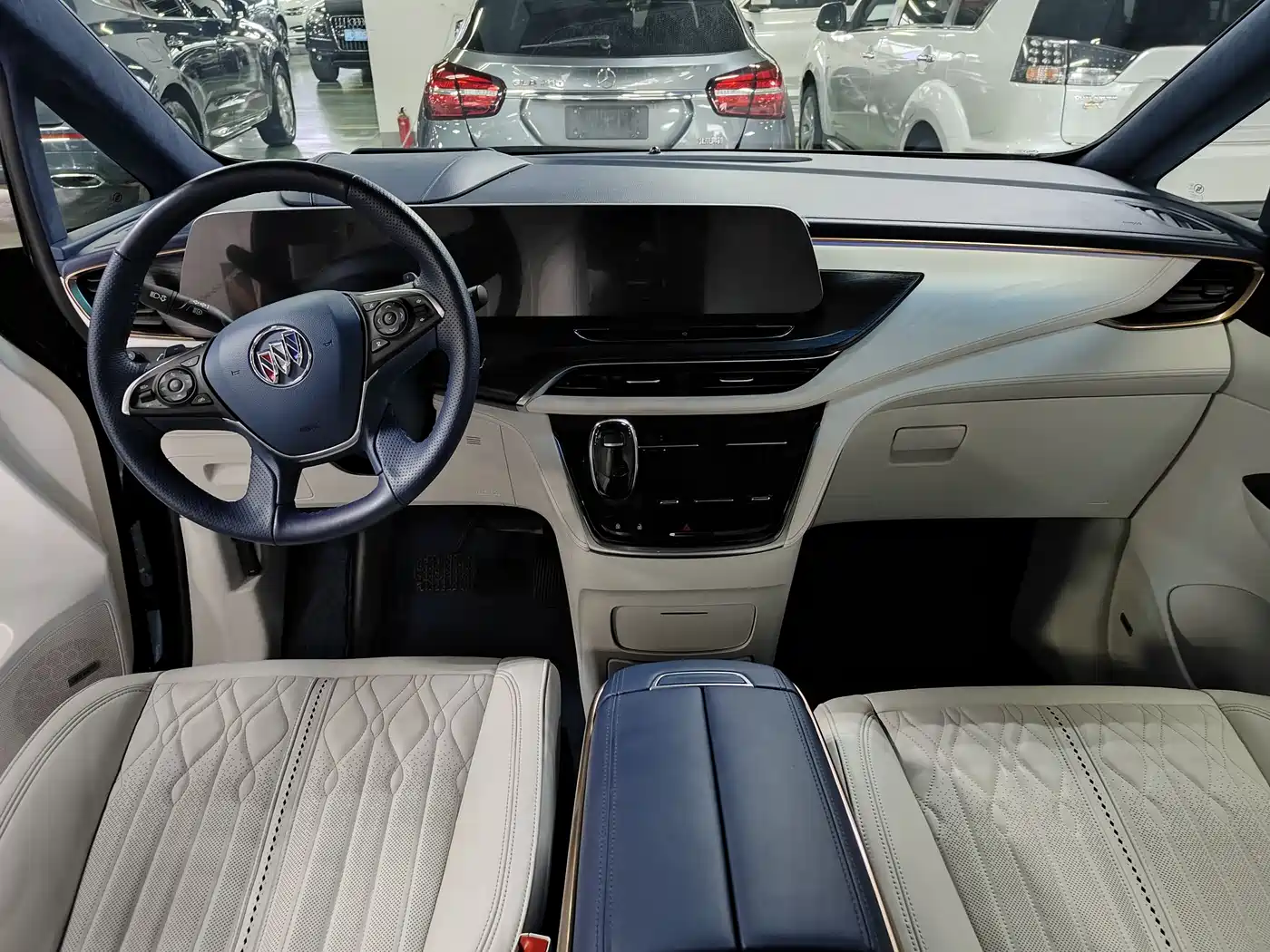 Buick GL8 2020 Avenir Four-Seat Prestige Edition фото 10