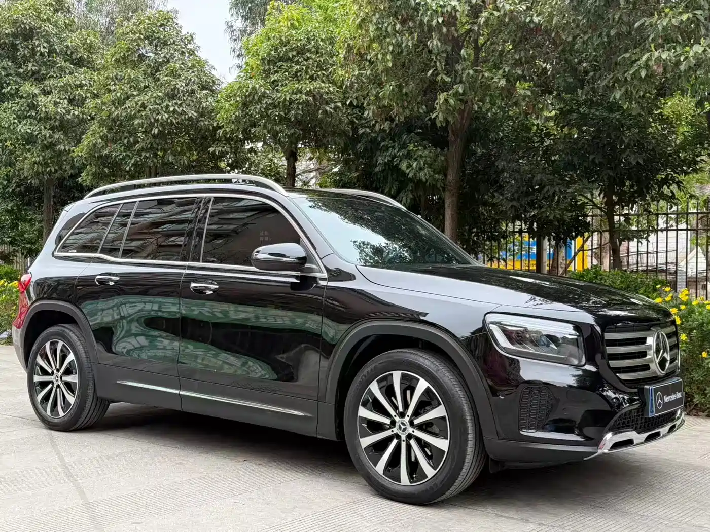 Mercedes-Benz GLB 2025 Model GLB 220 Fashion Style фото 19
